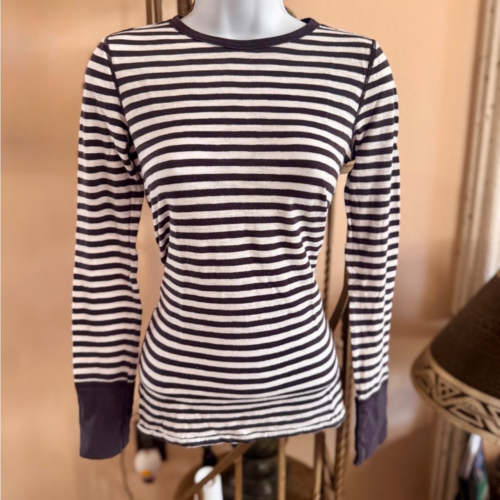 Vintage Y2K American Eagle Outfitters Blue and White Striped Long Sleeve Tee